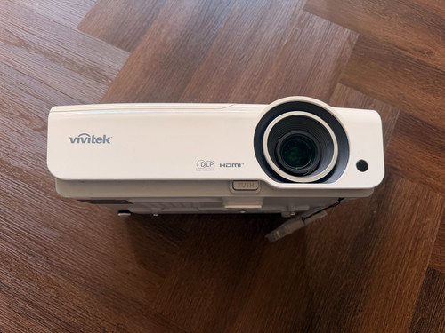 Vivitek 5500 lumens - , projector