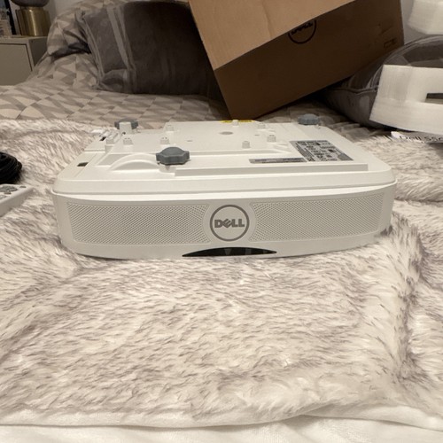 Dell s560p ultra short - dell, ultra-short