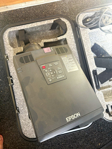 Epson emp 700 lcd projector - lcd,