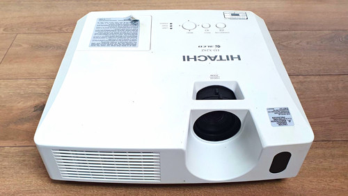Hitachi x24z 3lcd - 3lcd, projector